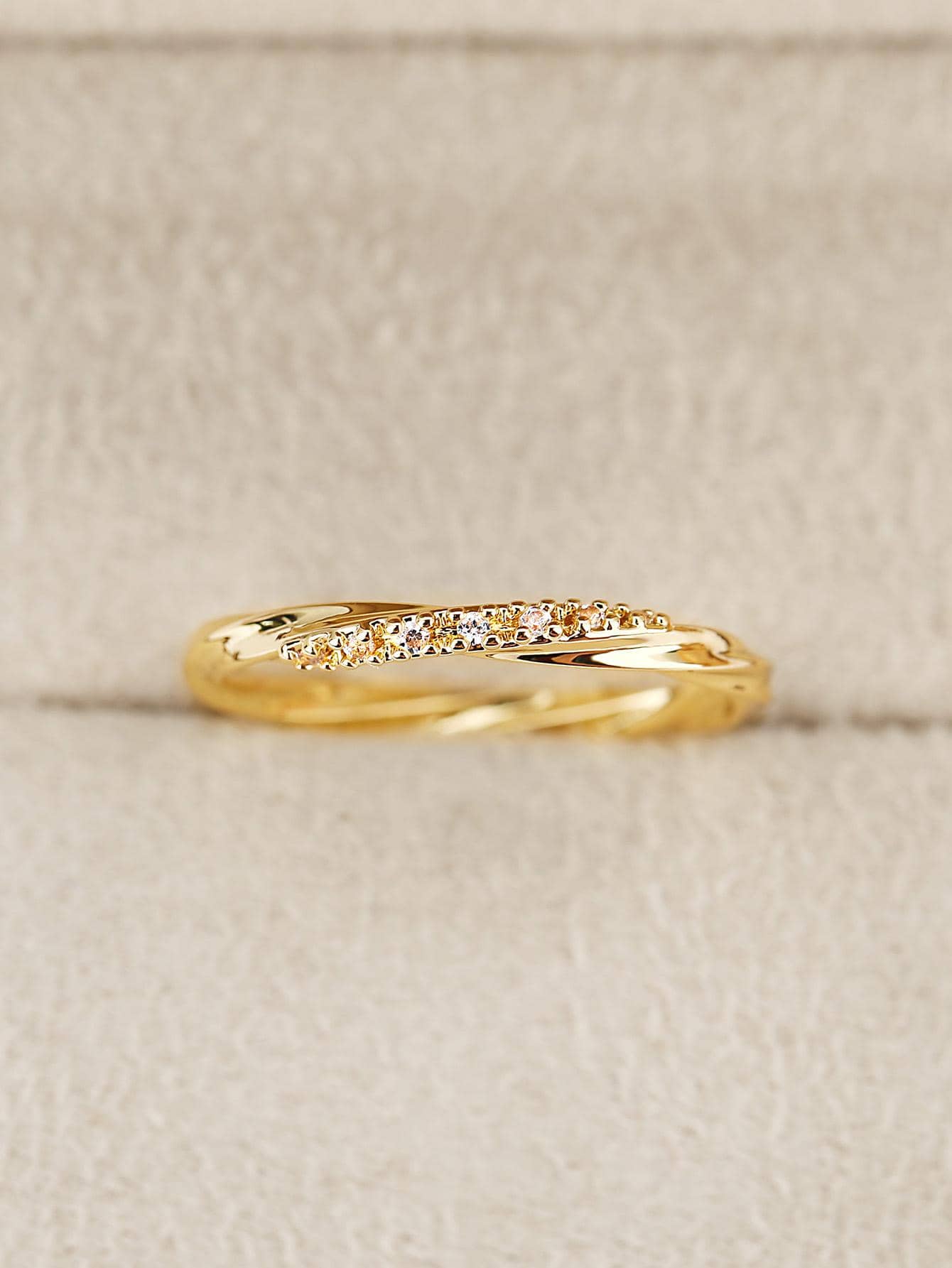 Anel Infinity Twist Luxo