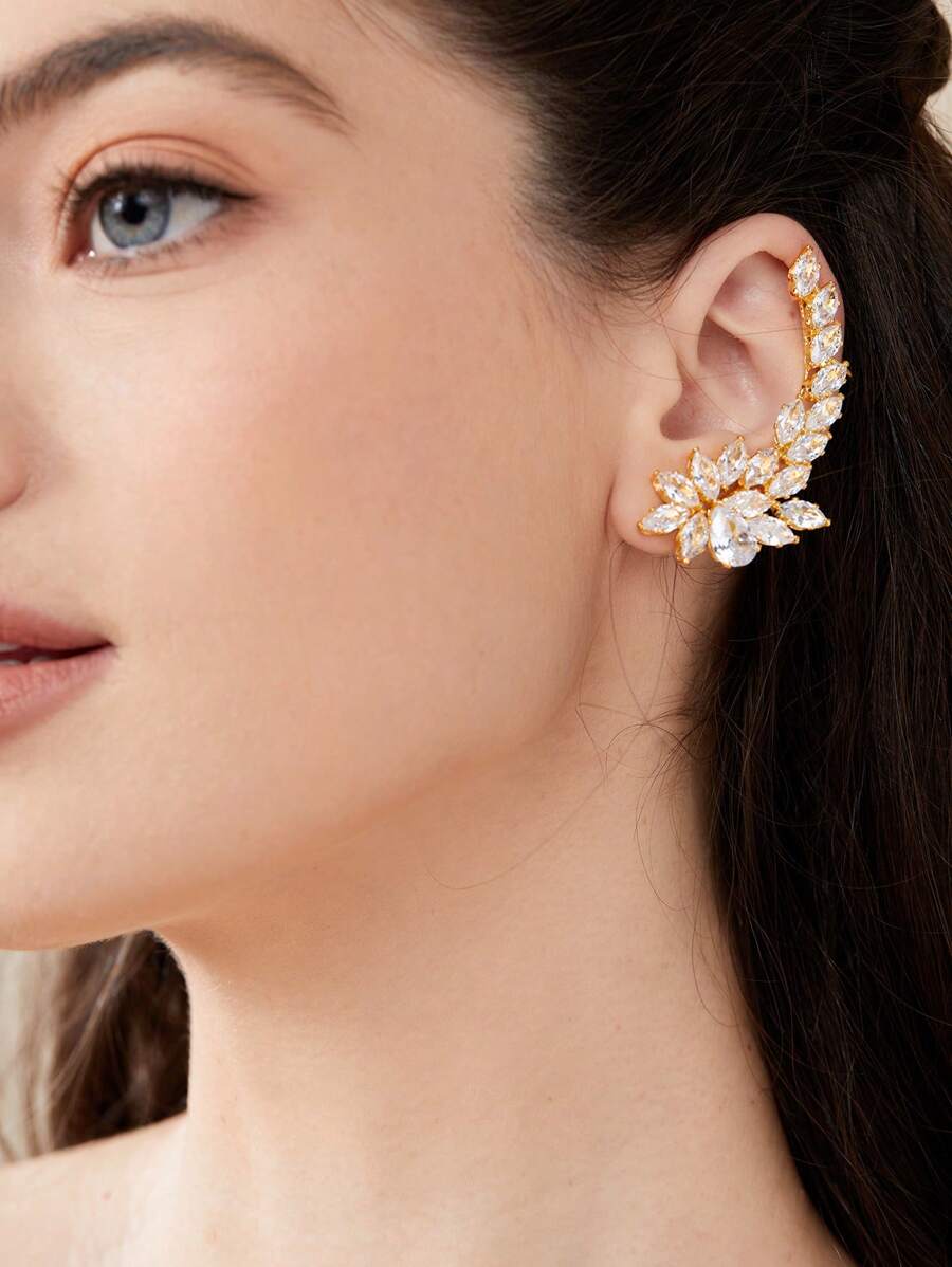 Brincos Strass Elegância Suprema