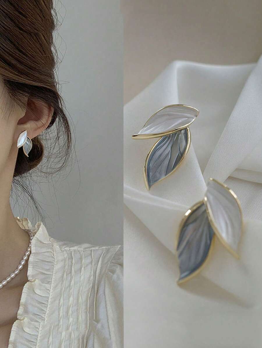 Brincos Pétala Dourada luxe